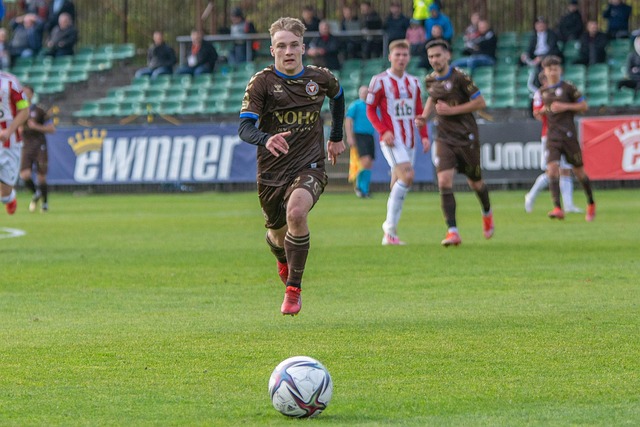 冲击高水平 冲击高水平